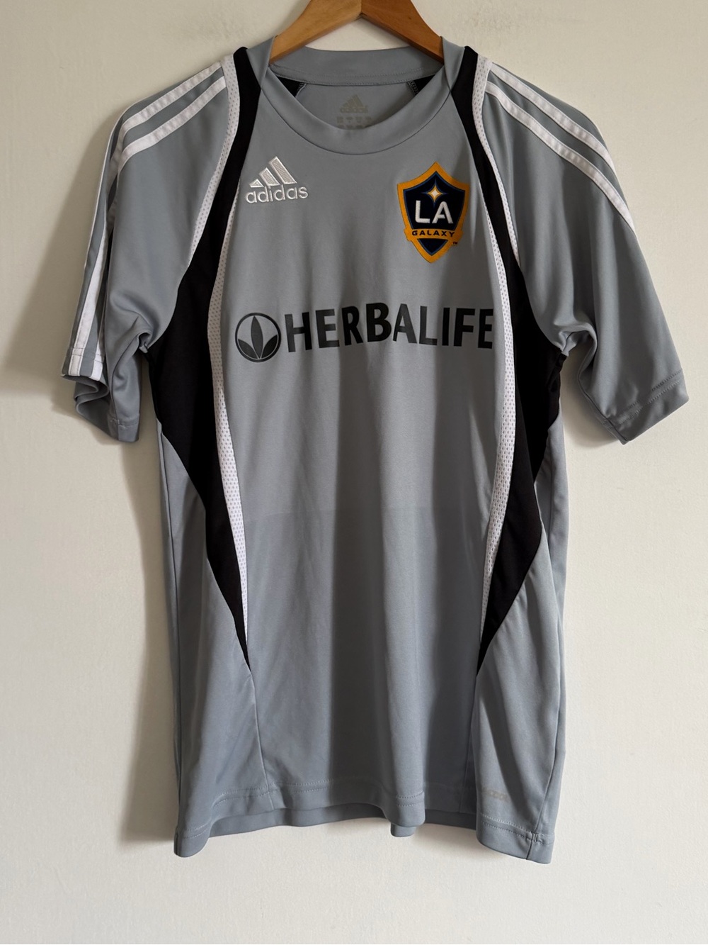 Adidas LA Galaxy Soccer Vintage Gray Short Sleeve Tee Jersey size Small - Picture 2 of 7
